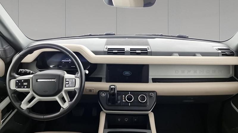 Usata Land Rover Defender SE 200 CV (147 kW) 2024 Tasman blue SUV