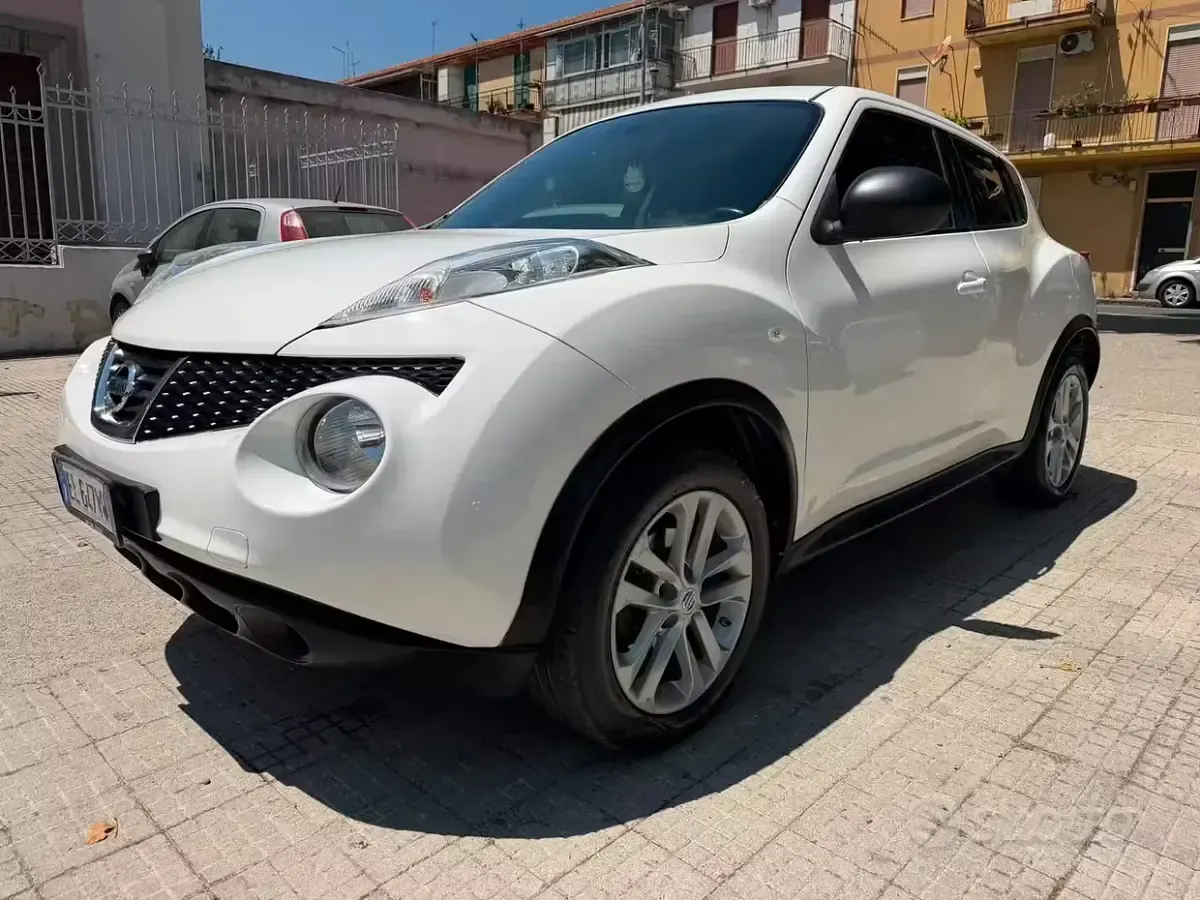 Usata Nissan Juke Tekna 110 CV (80 kW) 2012 Bianco SUV