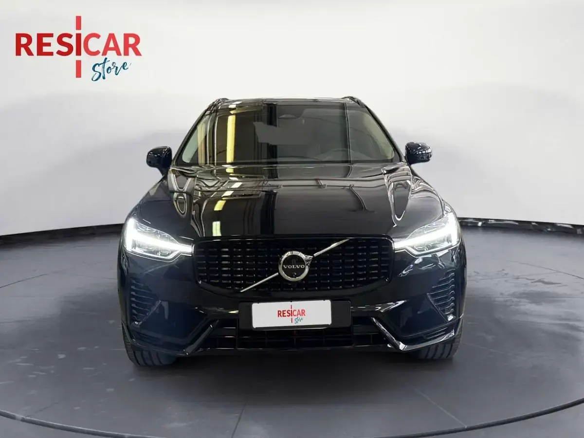 Usata Volvo XC60 Plus 253 CV (186 kW) 2025 Nero metallizzato SUV