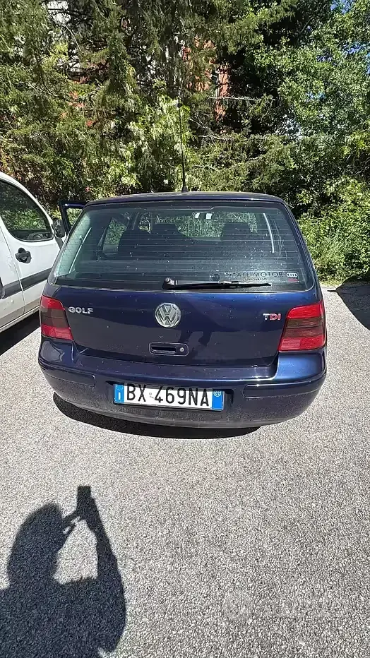 Usata VW Golf IV 101 CV (74 kW) 2003 Berlina