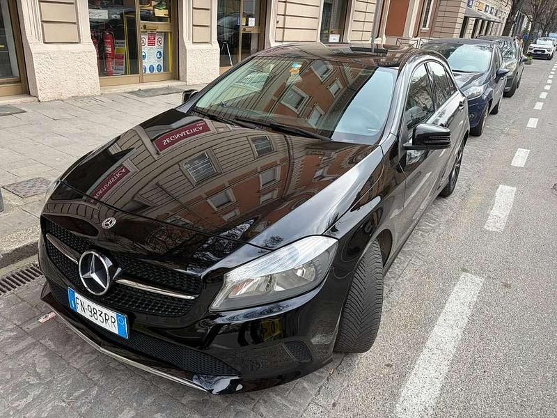 Usata Mercedes A160 90 CV (66 kW) 2018 Berlina