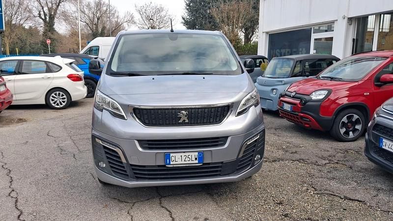 Begagnad Peugeot Expert Premium 177 HK (130 kW) 2022 Silver Van