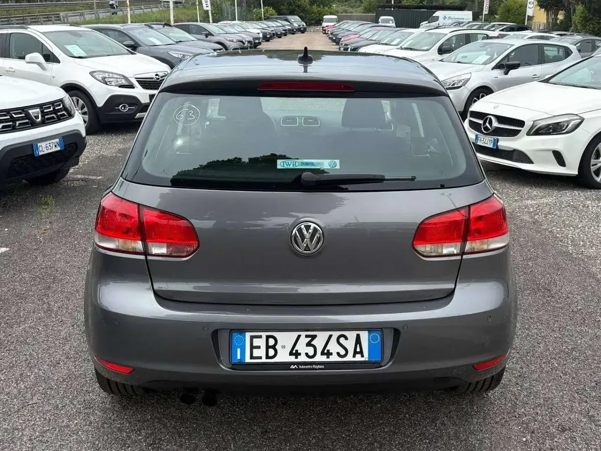 Usata VW Golf VI Comfortline 122 CV (89 kW) 2010 Grigio Utilitaria