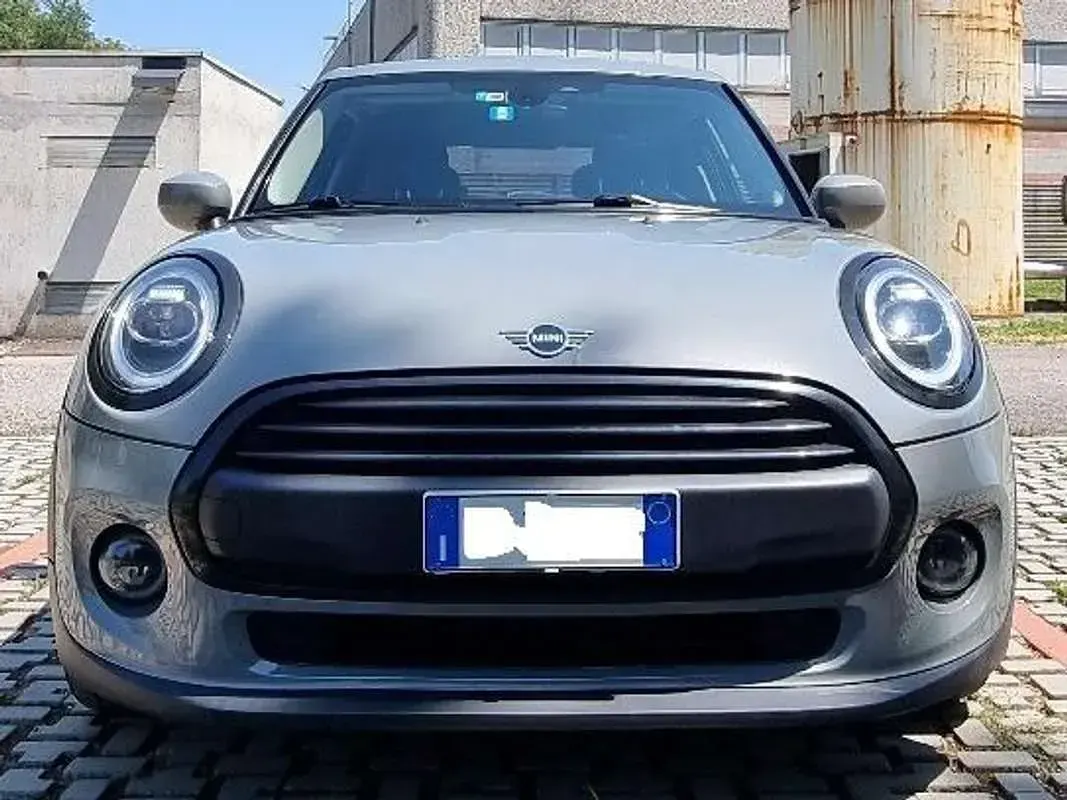 Usata Mini ONE Business 102 CV (75 kW) 2020 Grigio Utilitaria