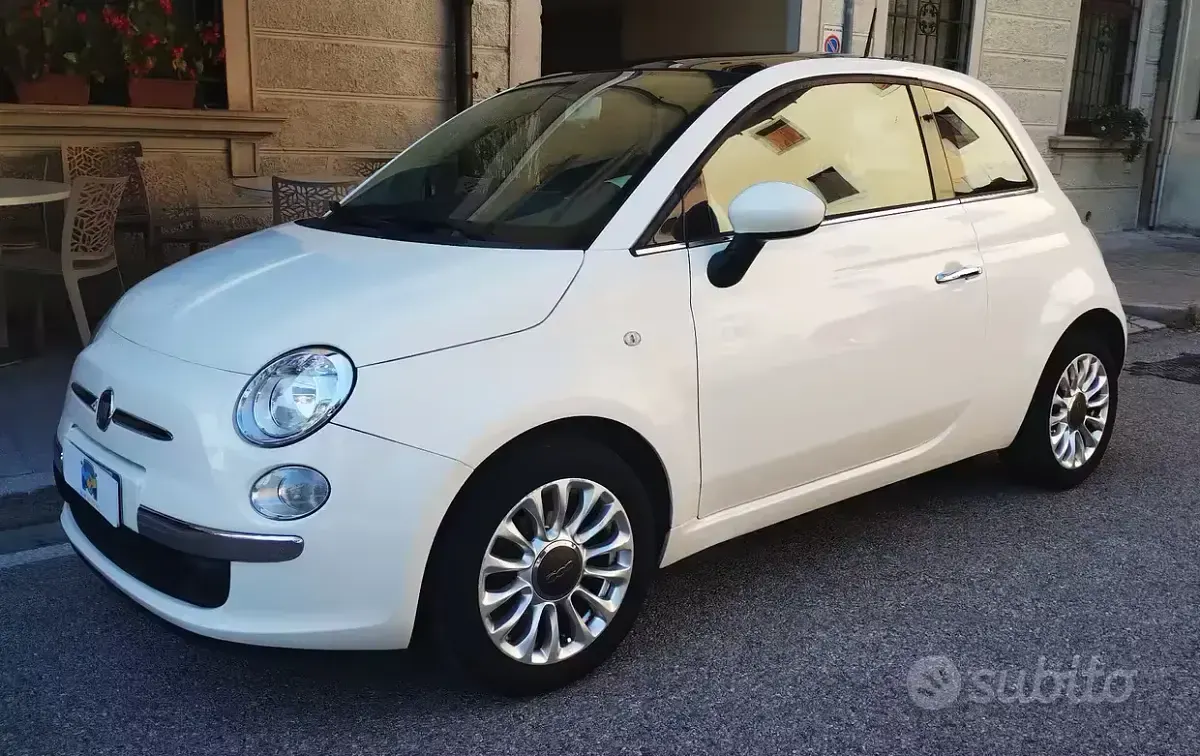 Usata Fiat 500 Lounge 69 CV (50 kW) 2013 Bianco Berlina