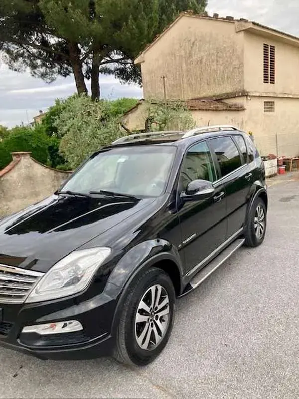 Usata SsangYong Rexton 155 CV (114 kW) 2014 Nero SUV