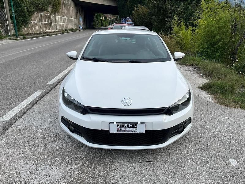 Bianco Usata 2010 VW Scirocco Coupé | 7499 € (Ottimo prezzo) - Immagine 1/4