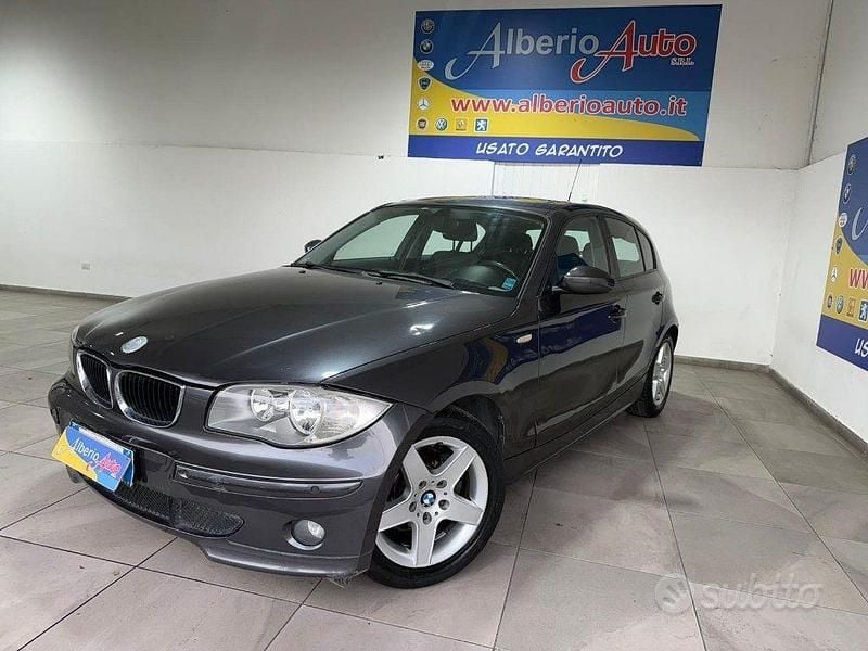 Usata BMW 120 177 CV (130 kW) 2005 Grigio Utilitaria