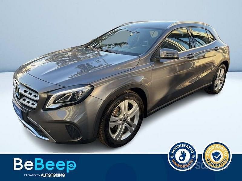 Grigio metallizzato Usata 2017 Mercedes GLA250 SUV | 22.800 € (Super prezzo) - Immagine 1/3