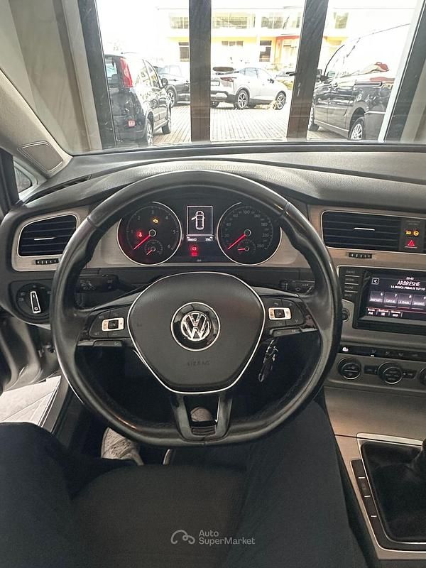 Begagnad VW Golf VII 110 HK (80 kW) 2015 Grå Sedan