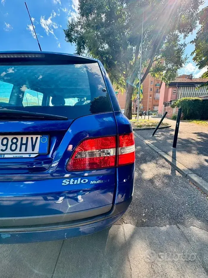 Usata Fiat Stilo 120 CV (88 kW) 2007 Blu Station wagon