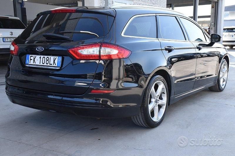 Usata Ford Mondeo Vignale 150 CV (110 kW) 2017 Nero Station wagon