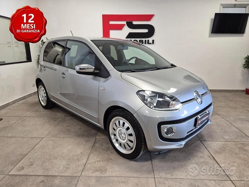 Usata VW up! Move 68 CV (50 kW) 2015 Grigio Utilitaria