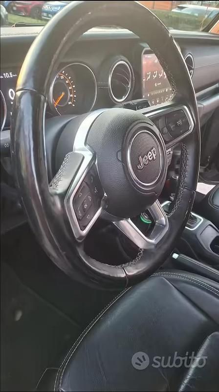 Usata Jeep Wrangler Unlimited Overland 200 CV (147 kW) 2019 Grigio SUV