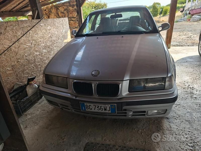 Usata BMW 318 2002 Grigio Coupé