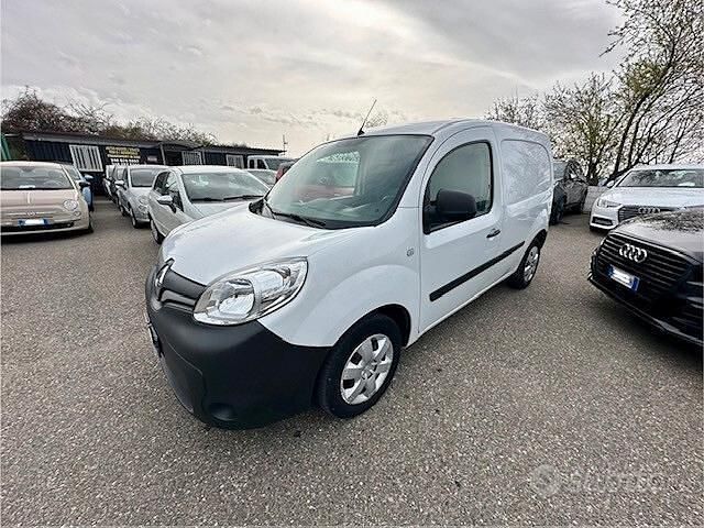 Usado Renault Express 95 CV (69 kW) 2021 Blanco Monovolumen