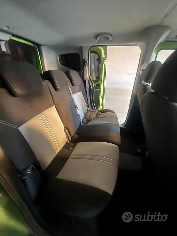 Begagnad Fiat Qubo Trekking 75 HK (55 kW) 2012 Minibuss
