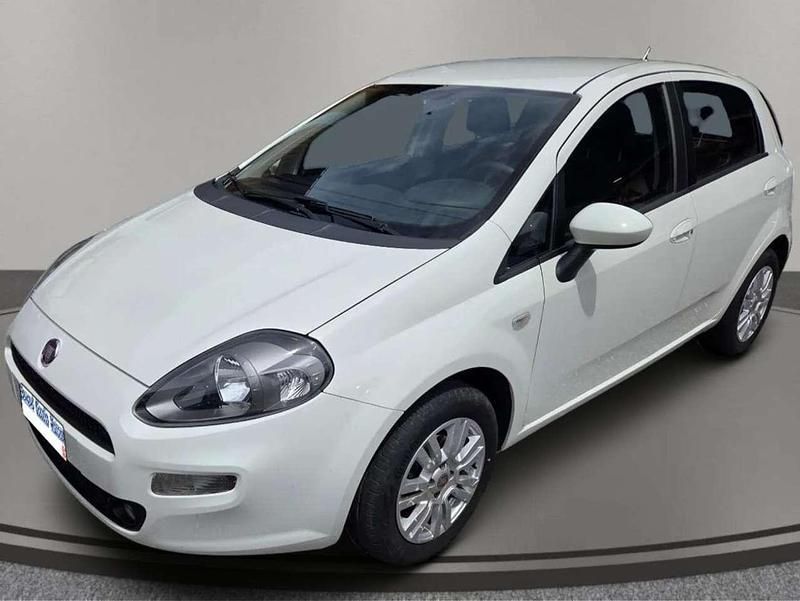 Usata Fiat Punto Easy 77 CV (56 kW) 2013 Bianco Utilitaria