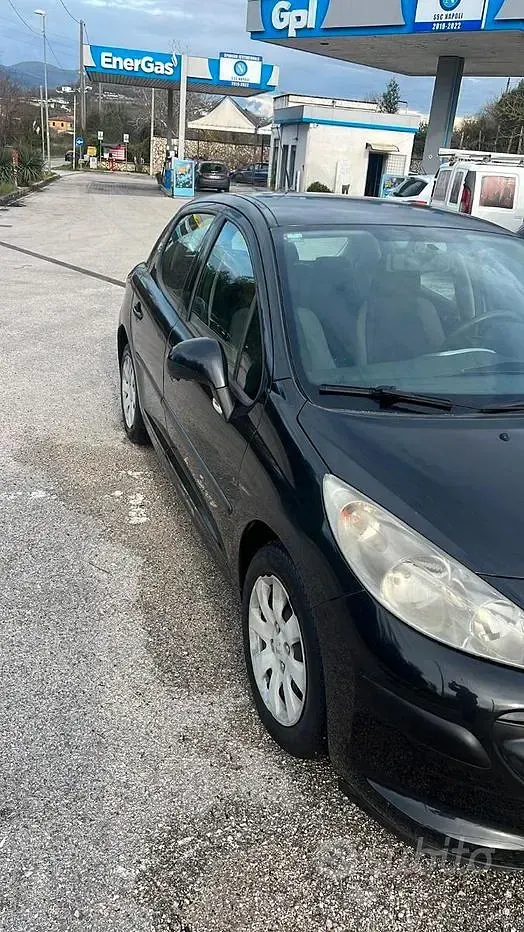 Usata Peugeot 207 88 CV (64 kW) 2007 Nero Utilitaria