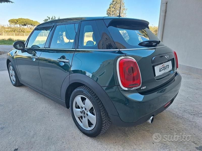 Usata Mini One D 116 CV (85 kW) 2016 Verde Utilitaria
