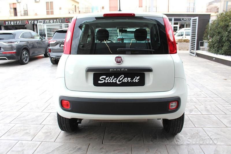 Usata Fiat Panda Easy 86 CV (63 kW) 2020 Bianco gelato pastello Utilitaria