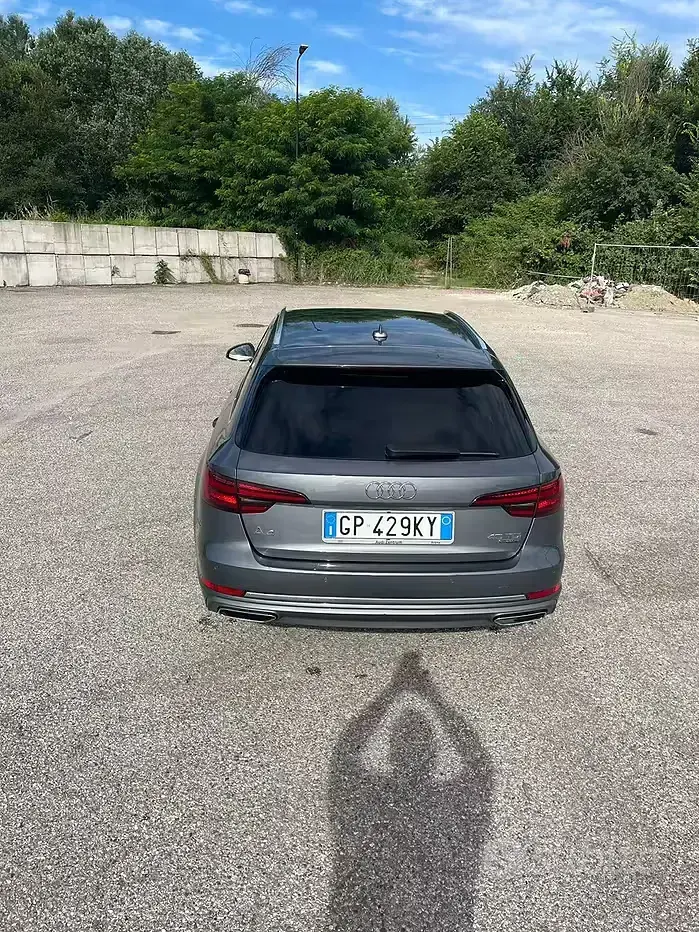 Usata Audi A4 Advanced 150 CV (110 kW) 2018 Grigio Station wagon