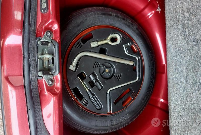 Usata Fiat Punto 133 CV (97 kW) 1994 Rosso Utilitaria