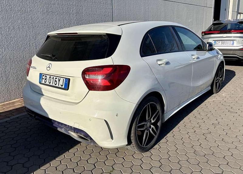 Usata Mercedes A200 Premium 136 CV (100 kW) 2016 Berlina