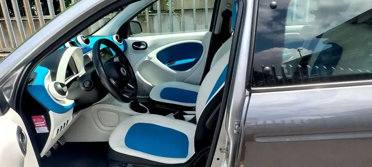 Usata Smart ForFour Passion 71 CV (52 kW) 2015 Grigio Utilitaria