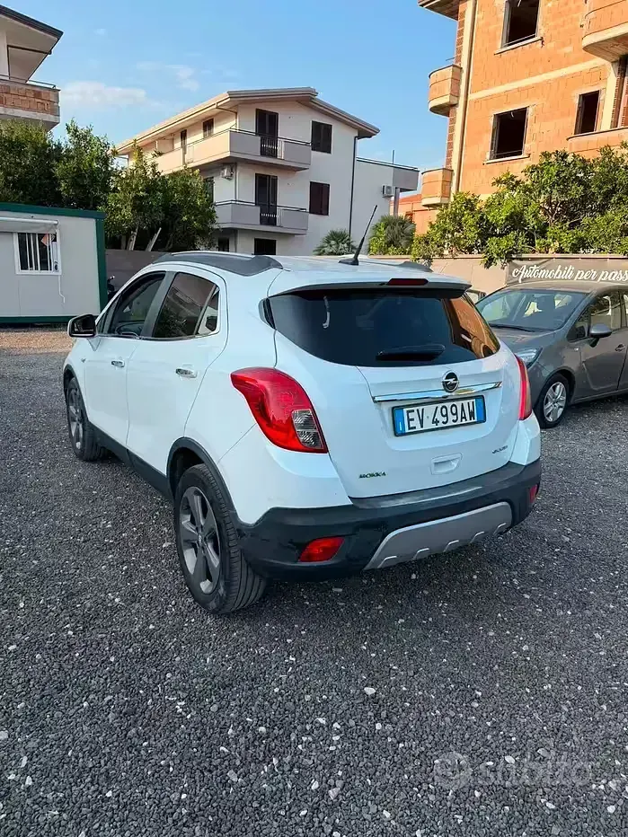 Usata Opel Mokka Cosmo 140 CV (102 kW) 2016 Bianco SUV