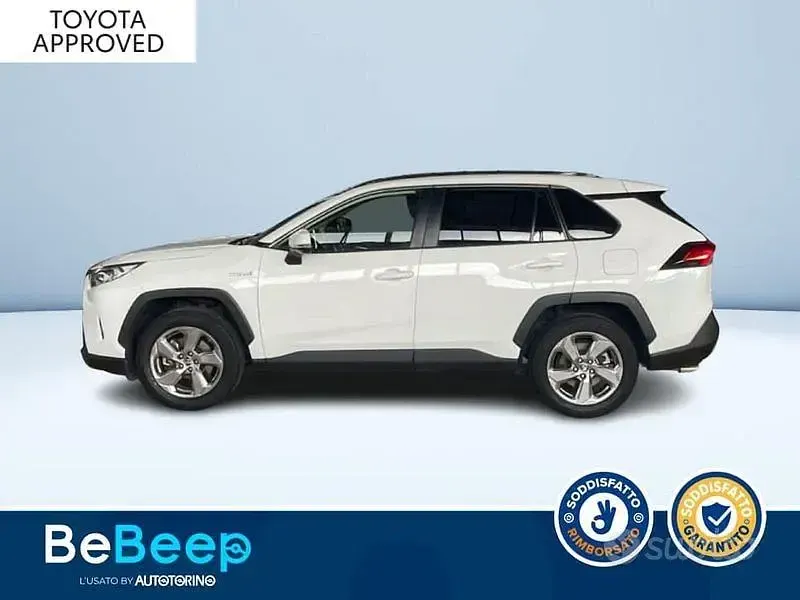Usata Toyota RAV4 Hybrid 217 CV (159 kW) 2021 Bianco pastello SUV