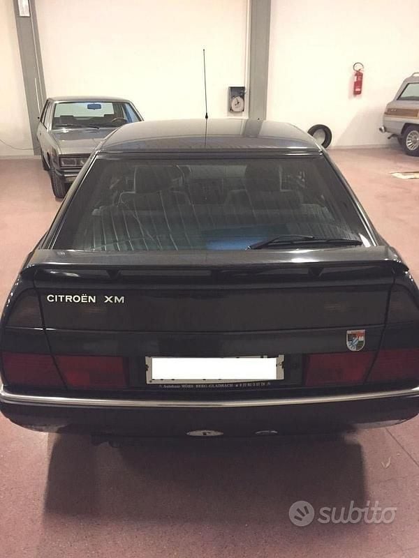 Usata Citroën XM 121 CV (88 kW) 1993 Nero Berlina