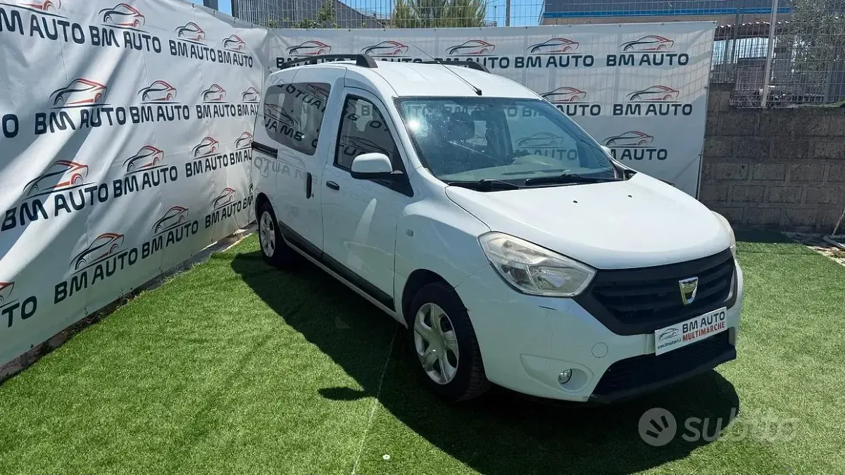 Usata Dacia Dokker Lauréate 90 CV (66 kW) 2014 Bianco Monovolume