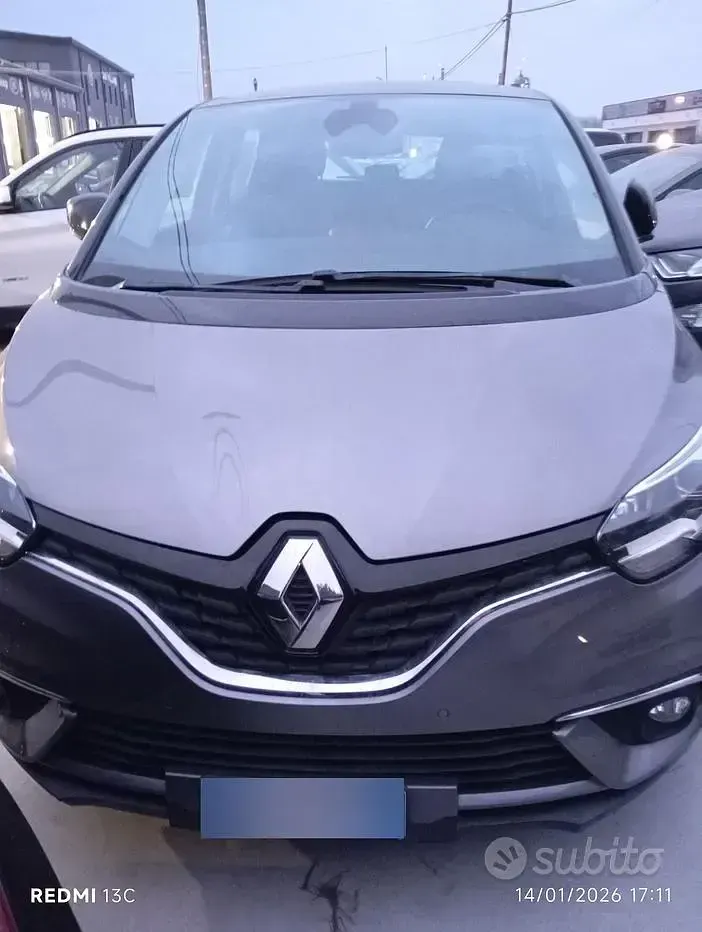 Usata Renault Scénic 110 CV (80 kW) 2019 Grigio Monovolume