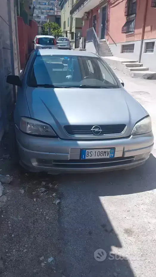 Usata Opel Astra 101 CV (74 kW) 2001 Grigio Berlina