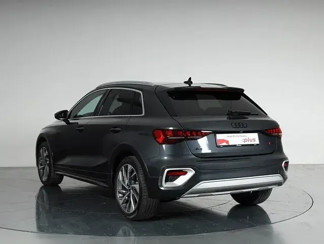 Usata Audi A3 Advanced 150 CV (110 kW) 2025 Grigio manhattan metallizzato Berlina