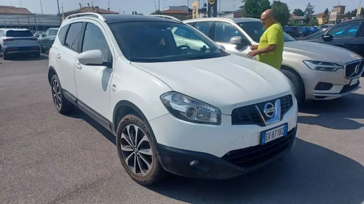 Usata Nissan Qashqai +2 Tekna 150 CV (110 kW) 2011 Bianco SUV