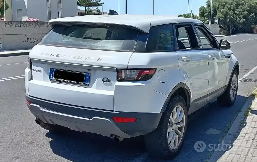 Usata Land Rover Range Rover evoque Pure 150 CV (110 kW) 2018 Bianco SUV