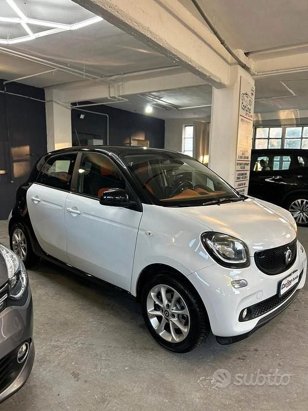 Usata Smart ForFour Passion 90 CV (66 kW) 2015 Bianco Utilitaria