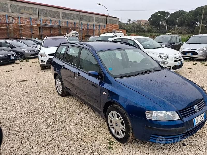Occasion Fiat Stilo Dynamic 116 ch (85 kW) 2005 Bleue Break