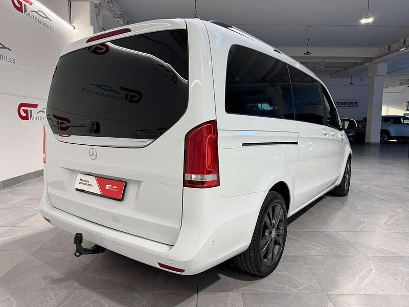 Usata Mercedes V220 Premium 163 CV (119 kW) 2017 Bianco Monovolume