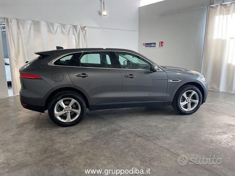 Usata Jaguar F-Pace Prestige 180 CV (132 kW) 2019 Grigio SUV