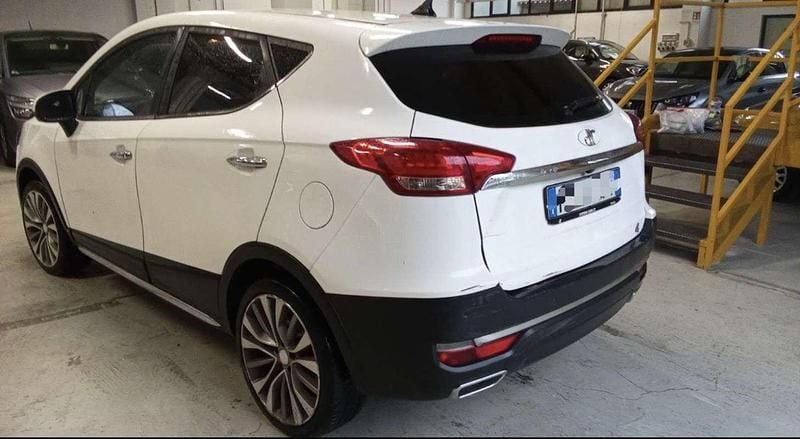 Usata 2019 DR DR4 SUV | 7499 € (Buon prezzo) - Immagine 1/4