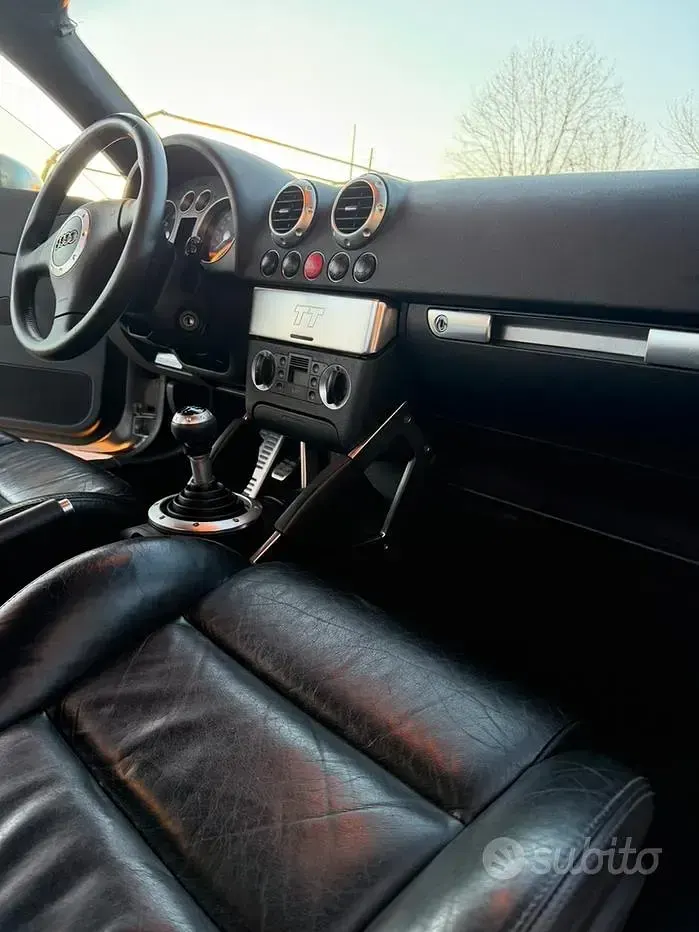 Usata Audi TT 179 CV (131 kW) 2001 Grigio Coupé