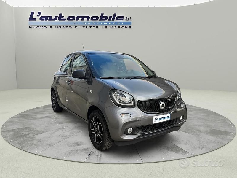 Usata Smart ForFour Passion 71 CV (52 kW) 2019 Grigio Utilitaria