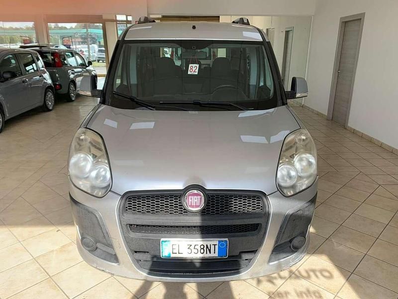 Usata Fiat Doblò Dynamic 120 CV (88 kW) 2012 Grigio Monovolume