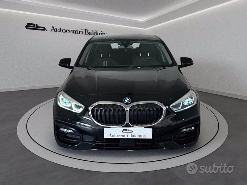 Usata BMW 116 Luxury Line 116 CV (85 kW) 2021 Nero perla Utilitaria