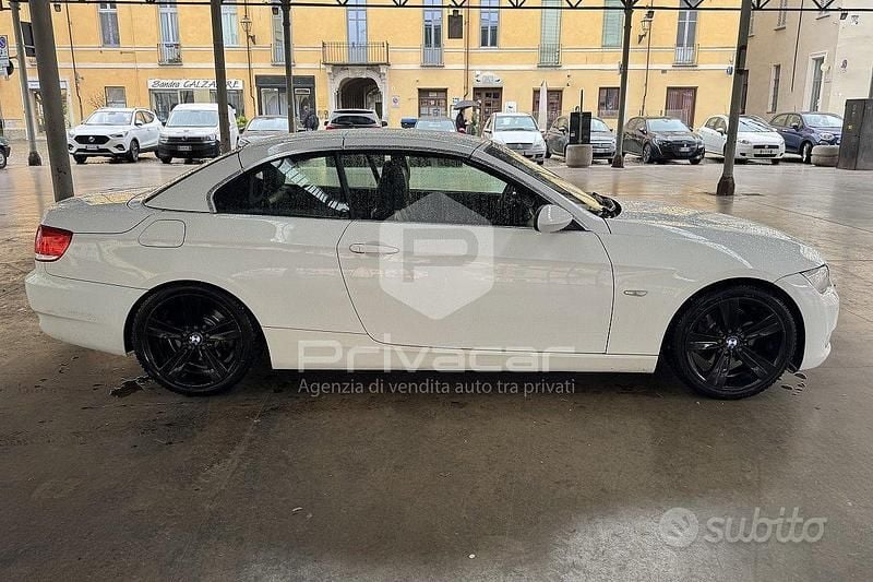Usata BMW 320 Cabriolet 177 CV (130 kW) 2009 Bianco Cabrio