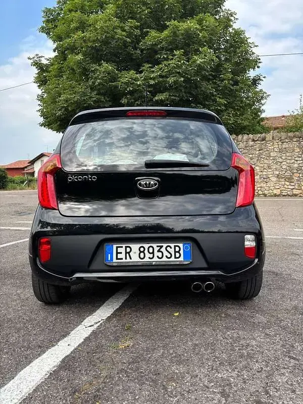 Usata Kia Picanto 85 CV (62 kW) 2013 Nero Utilitaria