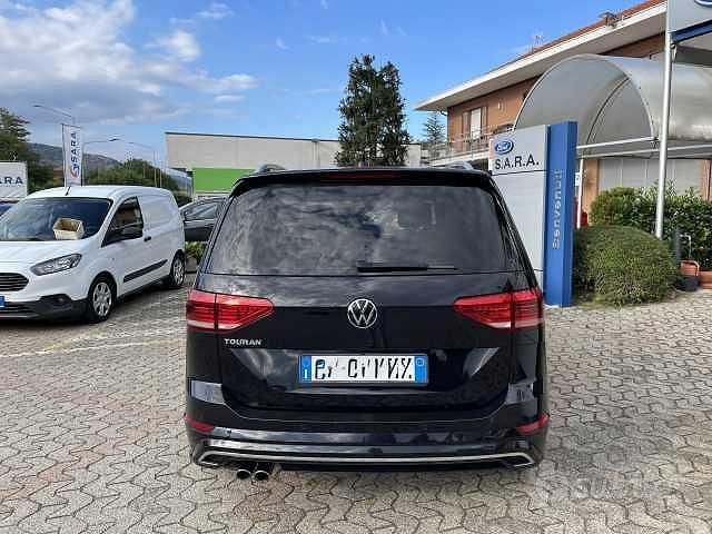 Usata VW Touran Executive 150 CV (110 kW) 2021 Nero Monovolume